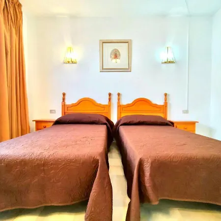 Lägenhet Apartamento 2 Dormitorios Solo Adultos, Freewifi, Cerca Playa De Americas